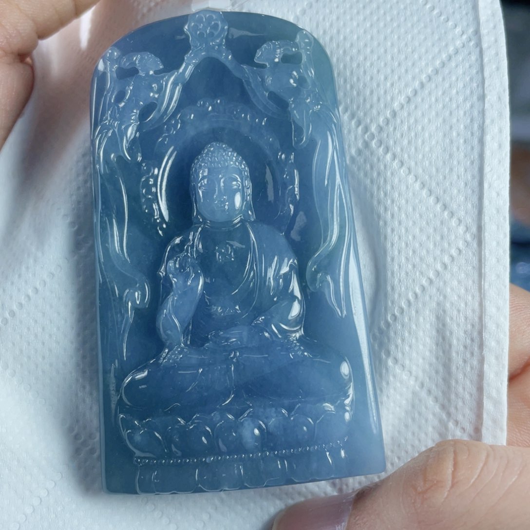 翡翠颈饰未镶嵌Y****n1111111