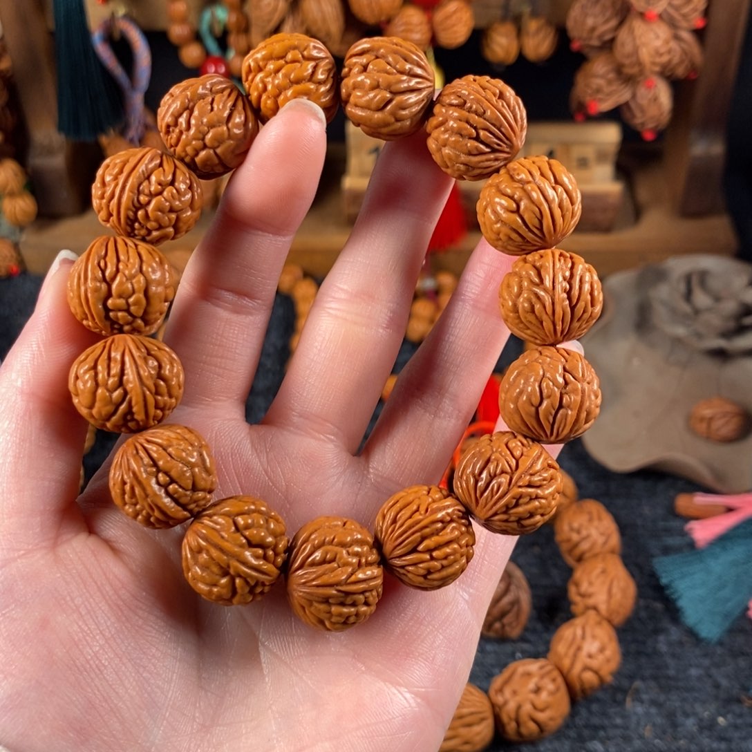 吊坠桃核桃枭手串