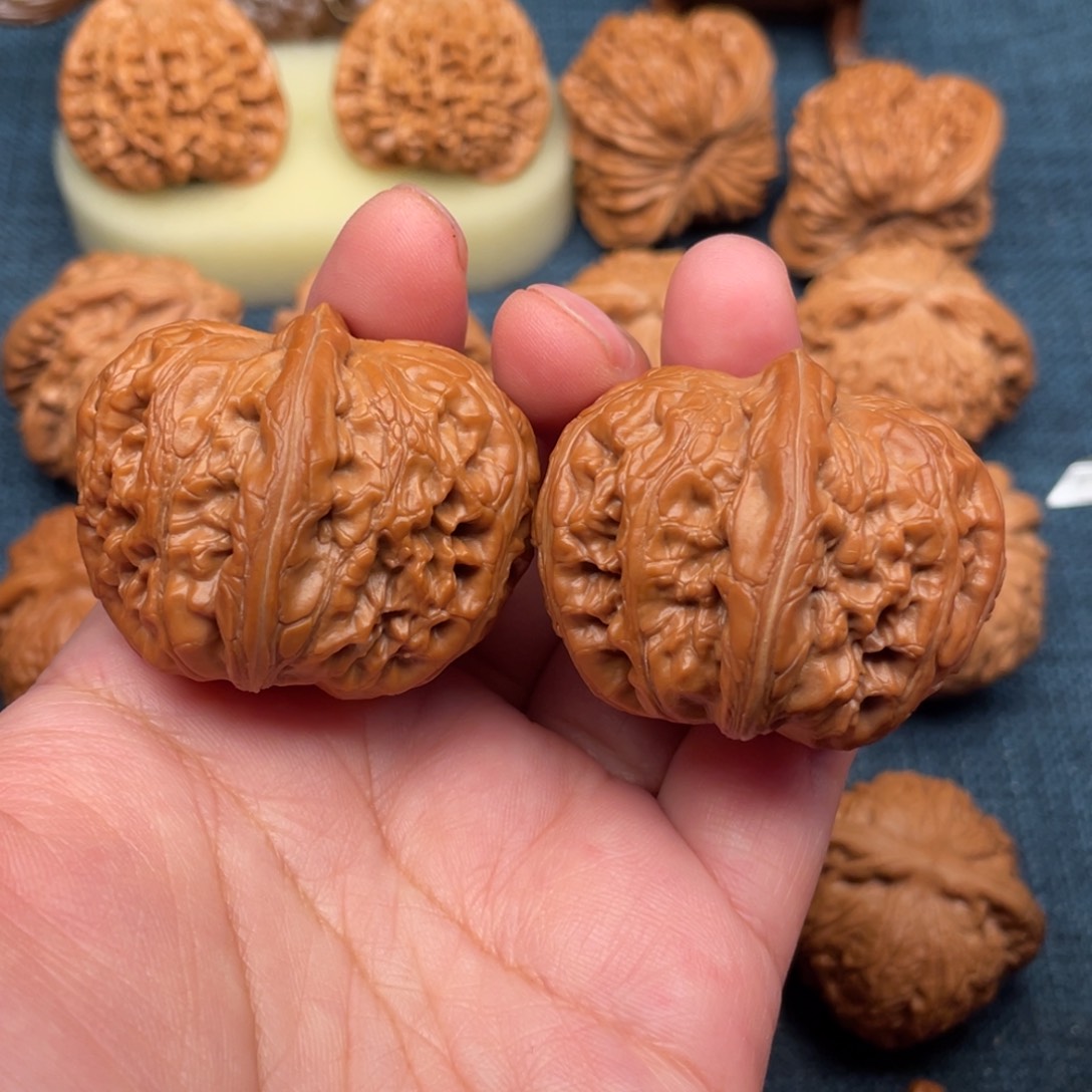 那****文玩核桃把件44毕业平谷元宝全品