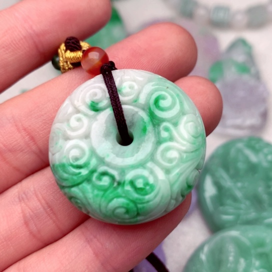 翡翠吊坠(不含链)未镶嵌