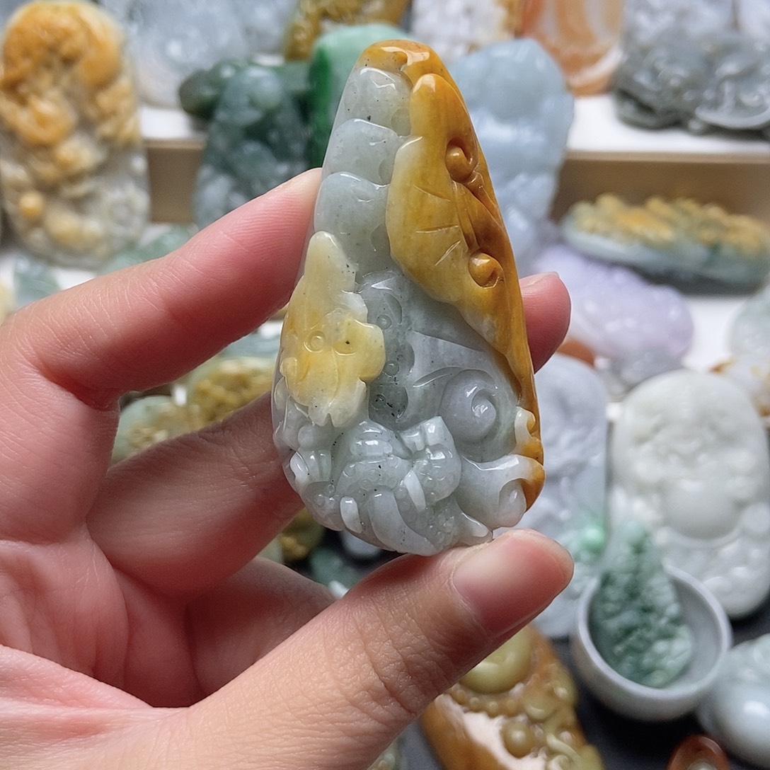 翡翠未镶嵌颈饰翡翠