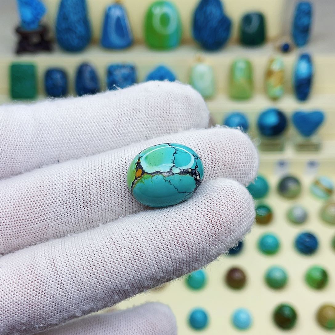 绿松石绿松石未镶嵌