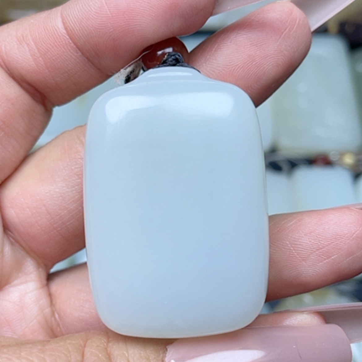 【闪购商品】颈饰未镶嵌和田玉一**乐