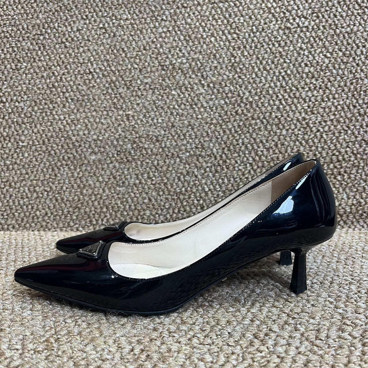 99新 Prada/普拉达 蔚蓝/黑色高跟鞋/36.5码/跟5cm/LZ1226C081