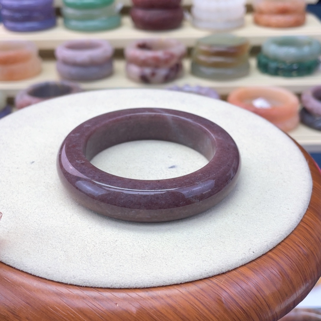 石英质玉未镶嵌手镯