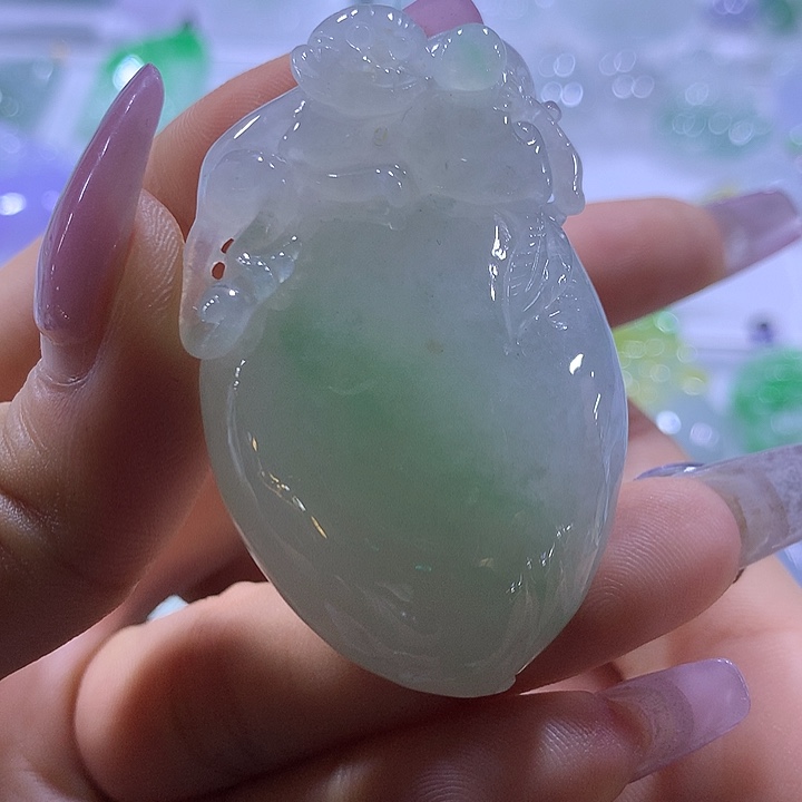翡翠未镶嵌颈饰天然翡翠A货吊坠