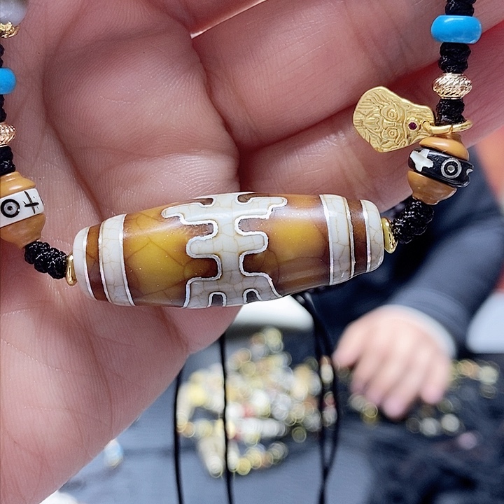 玛瑙/玉髓颈饰合金