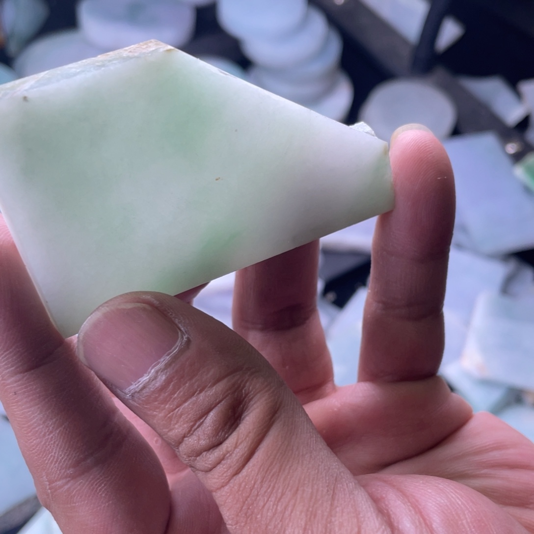 未镶嵌定制翡翠   