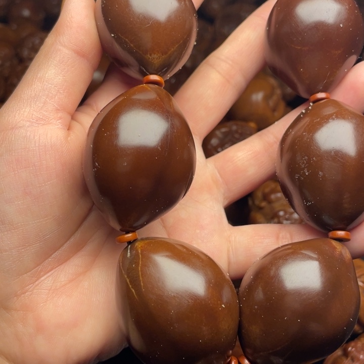 下***见吊坠橄榄核橄榄核手持