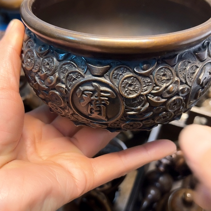 铜器摆件老王直播间