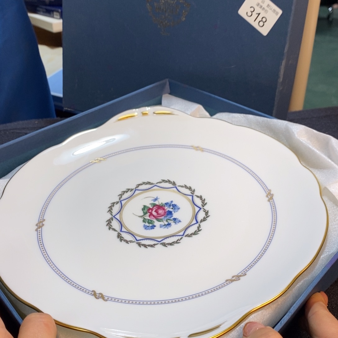 瓷器哈哈哈哈哈哈哈哈