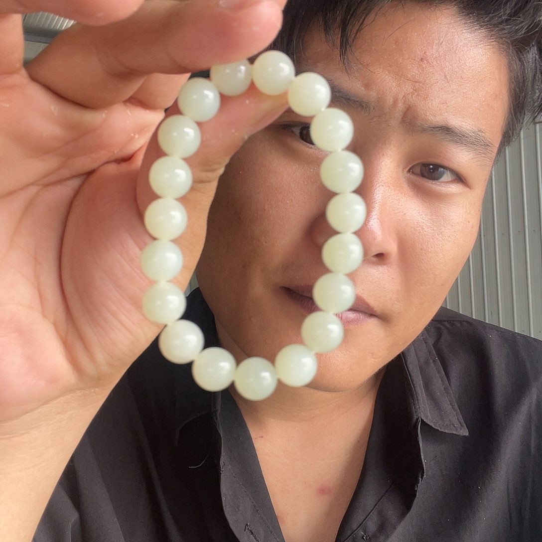 和田玉未镶嵌颈饰?****鑫新疆且末白玉手串卡10