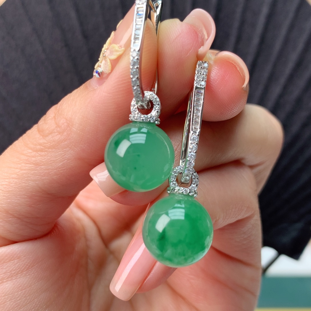 石英质玉（非洲翠）银S925镀金镶嵌冰飘花精品耳饰