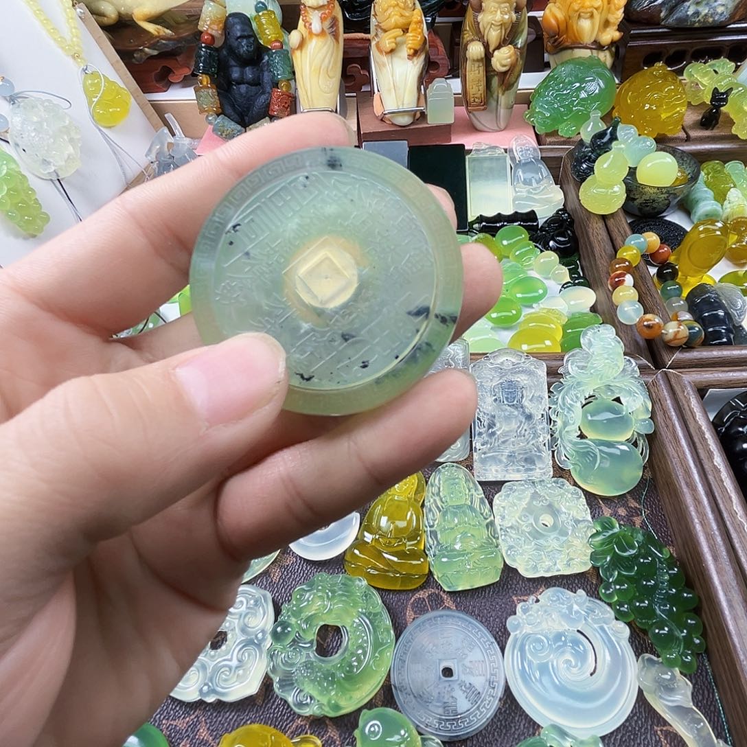 岫玉未镶嵌吊坠(不含链)