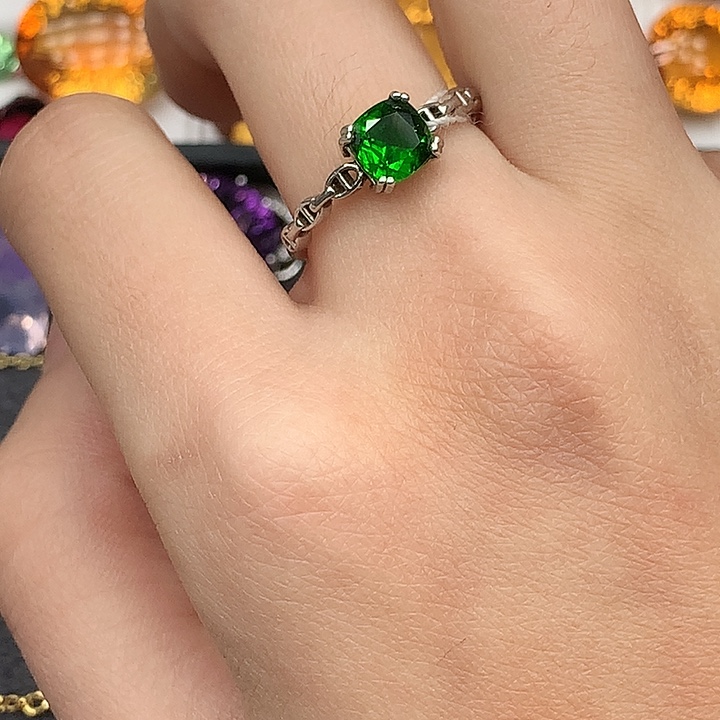 银S925镶嵌透辉石戒指