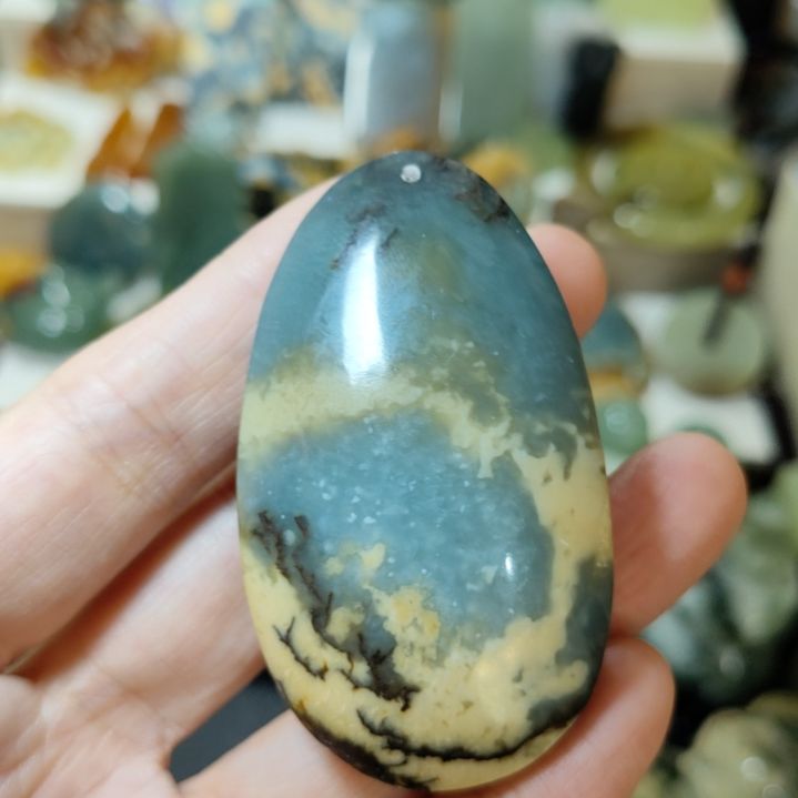 岫玉未镶嵌挂坠款式