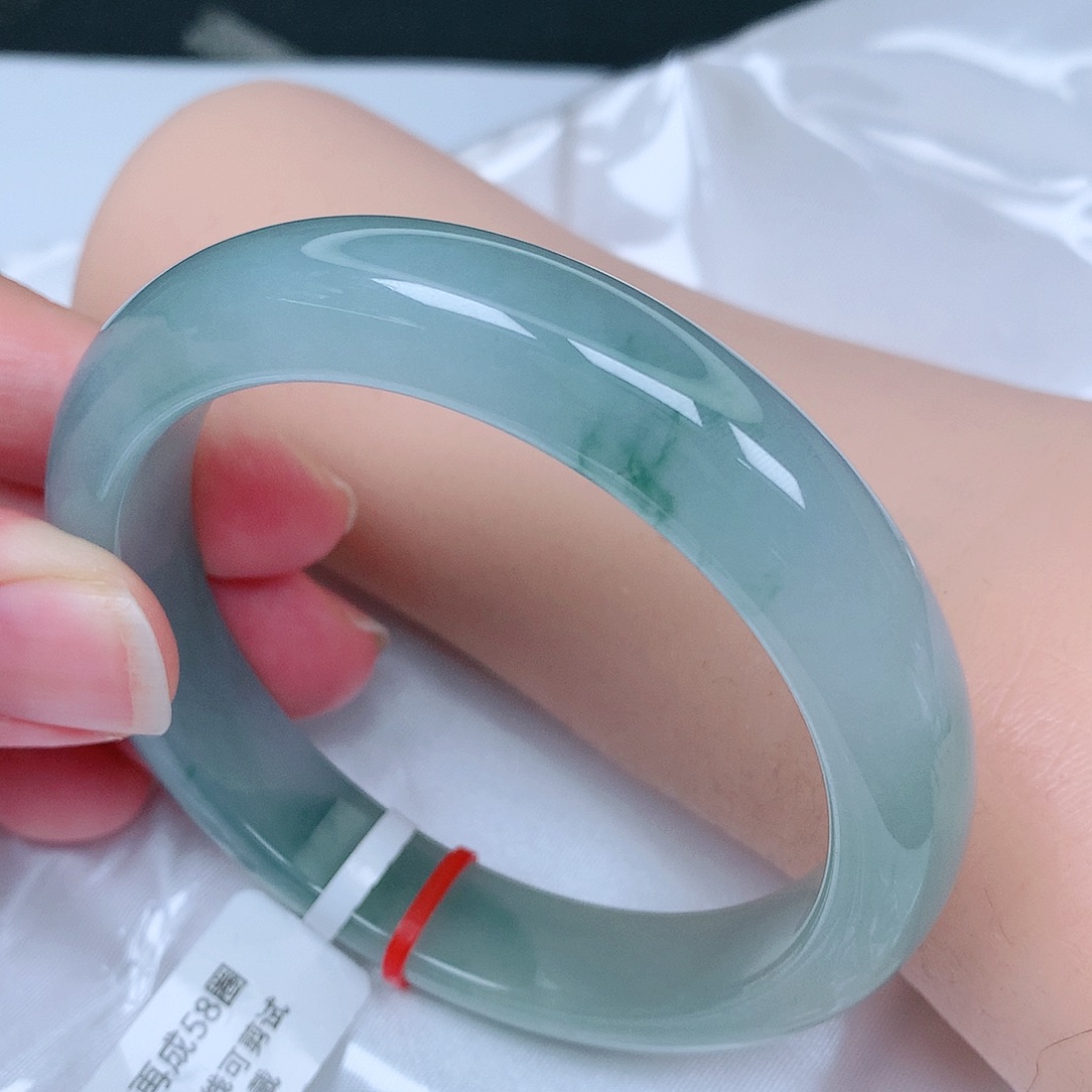 【闪购商品】翡翠手镯未镶嵌，58.7