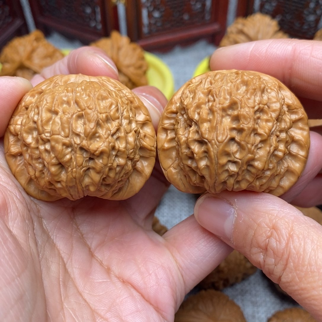 文玩核桃把件毕业精品血麒麟41尺