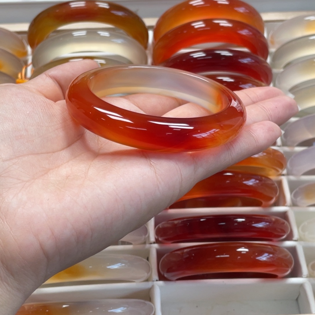 妙***经玛瑙/玉髓未镶嵌手镯