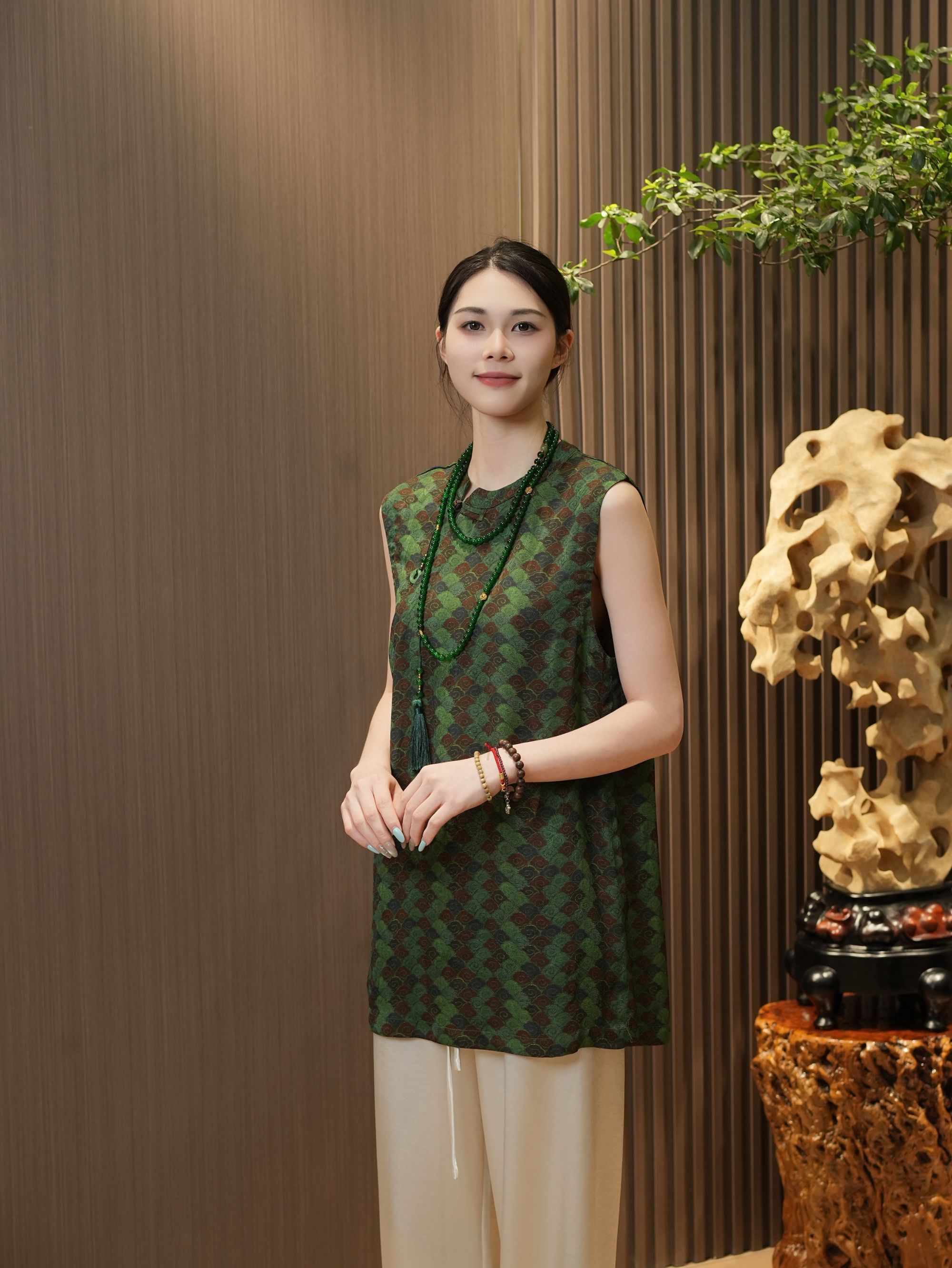 H复古斜襟印染宽松型马夹重工桑蚕丝香云纱花萝祥云上衣SS26223