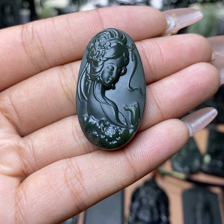 和田玉（青玉）颈饰未镶嵌特细料