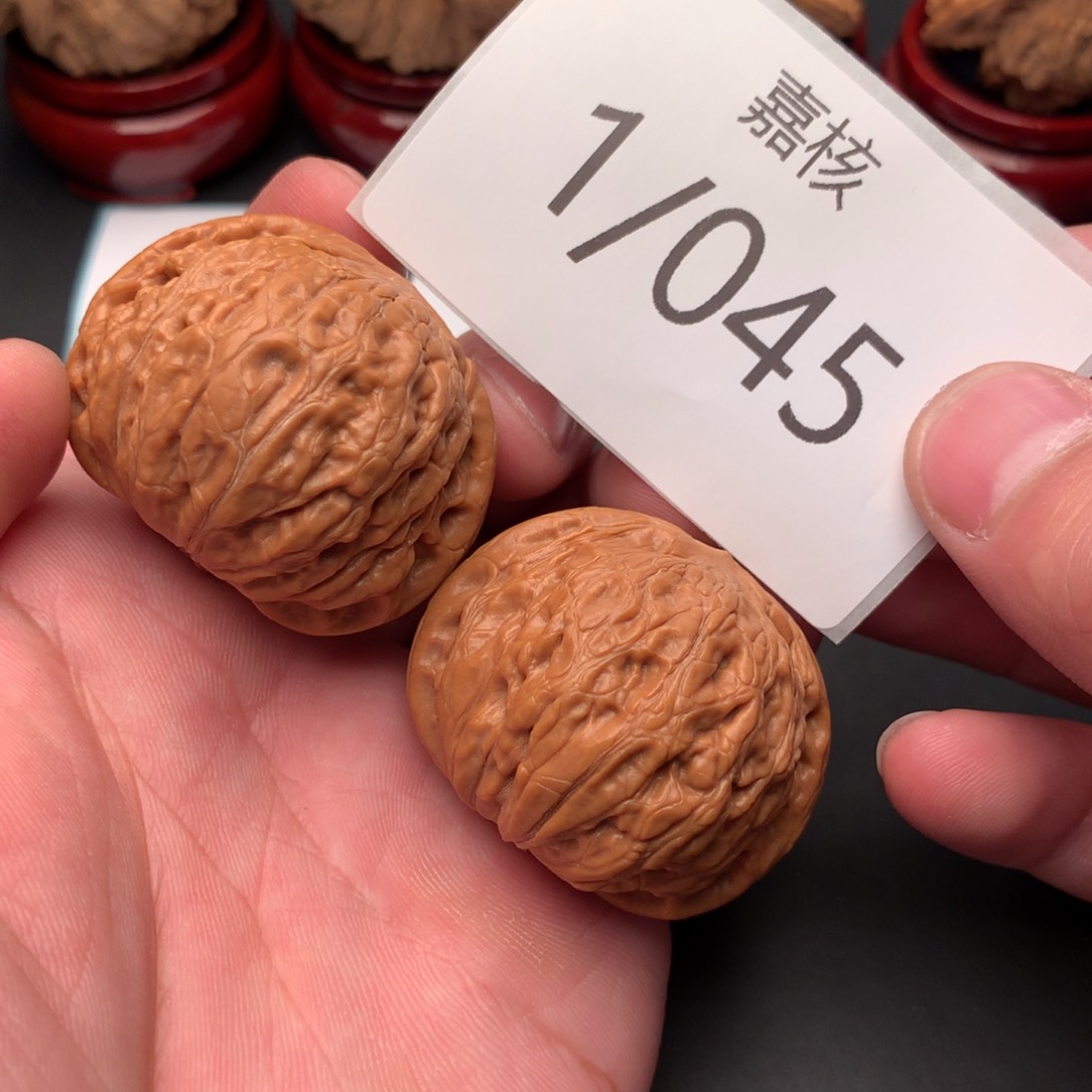 文玩核桃把件满肉铁锤40