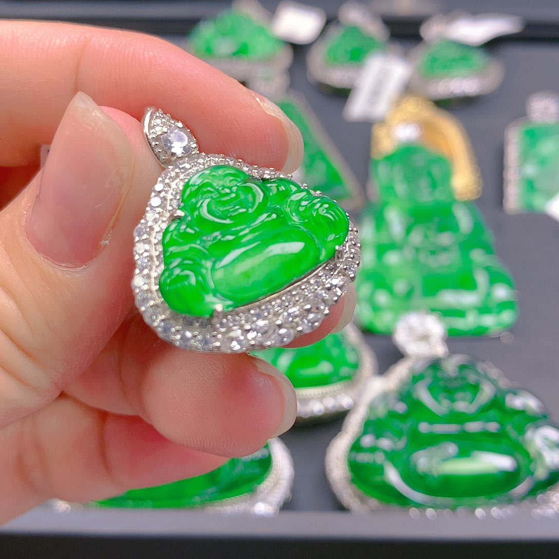 翡翠颈饰银S925镶嵌翡翠