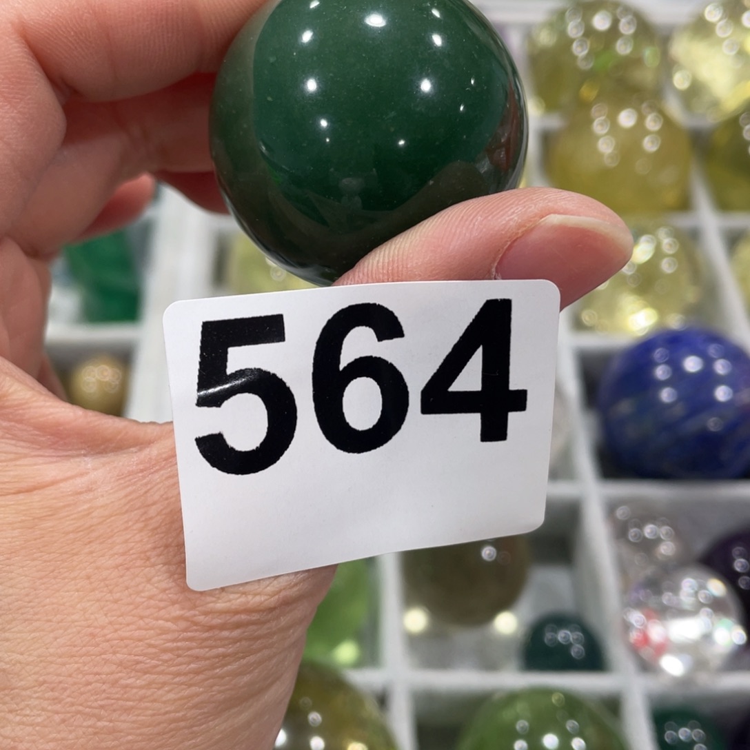 C***r未镶嵌珠宝半成品水晶