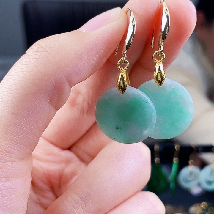 翡翠耳饰未镶嵌饰品