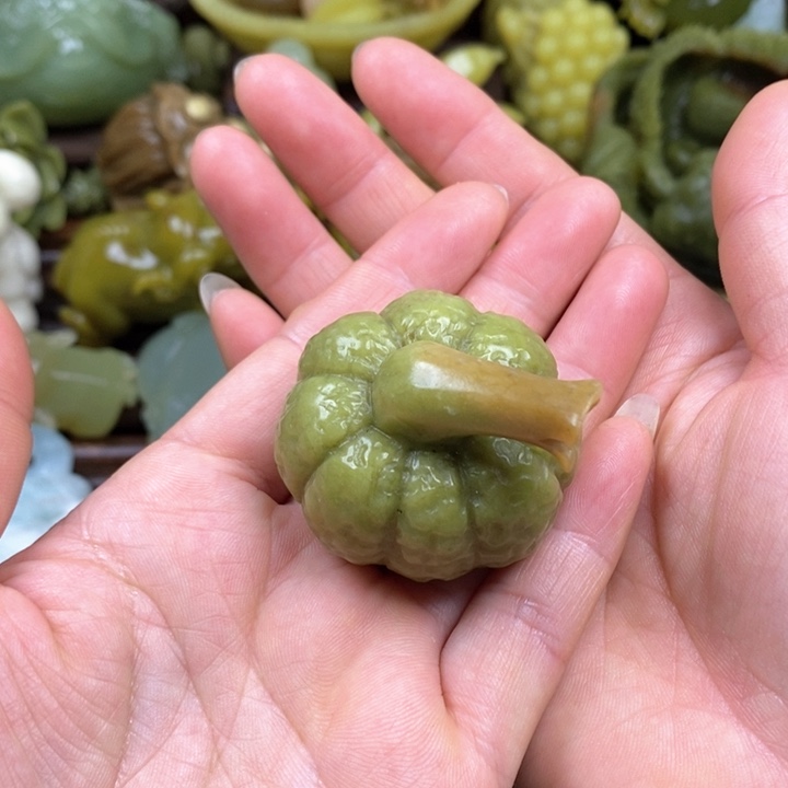 蛇纹石玉未镶嵌手把