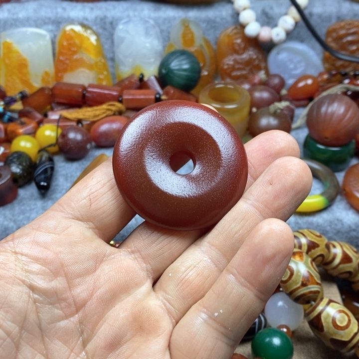 玛瑙/玉髓颈饰未镶嵌