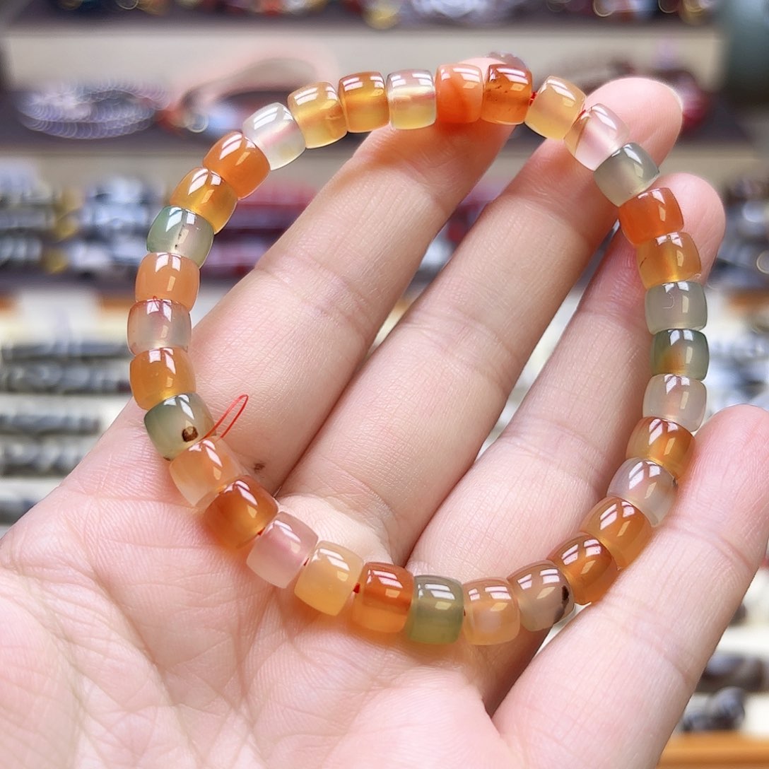 玛瑙/玉髓颈饰合金