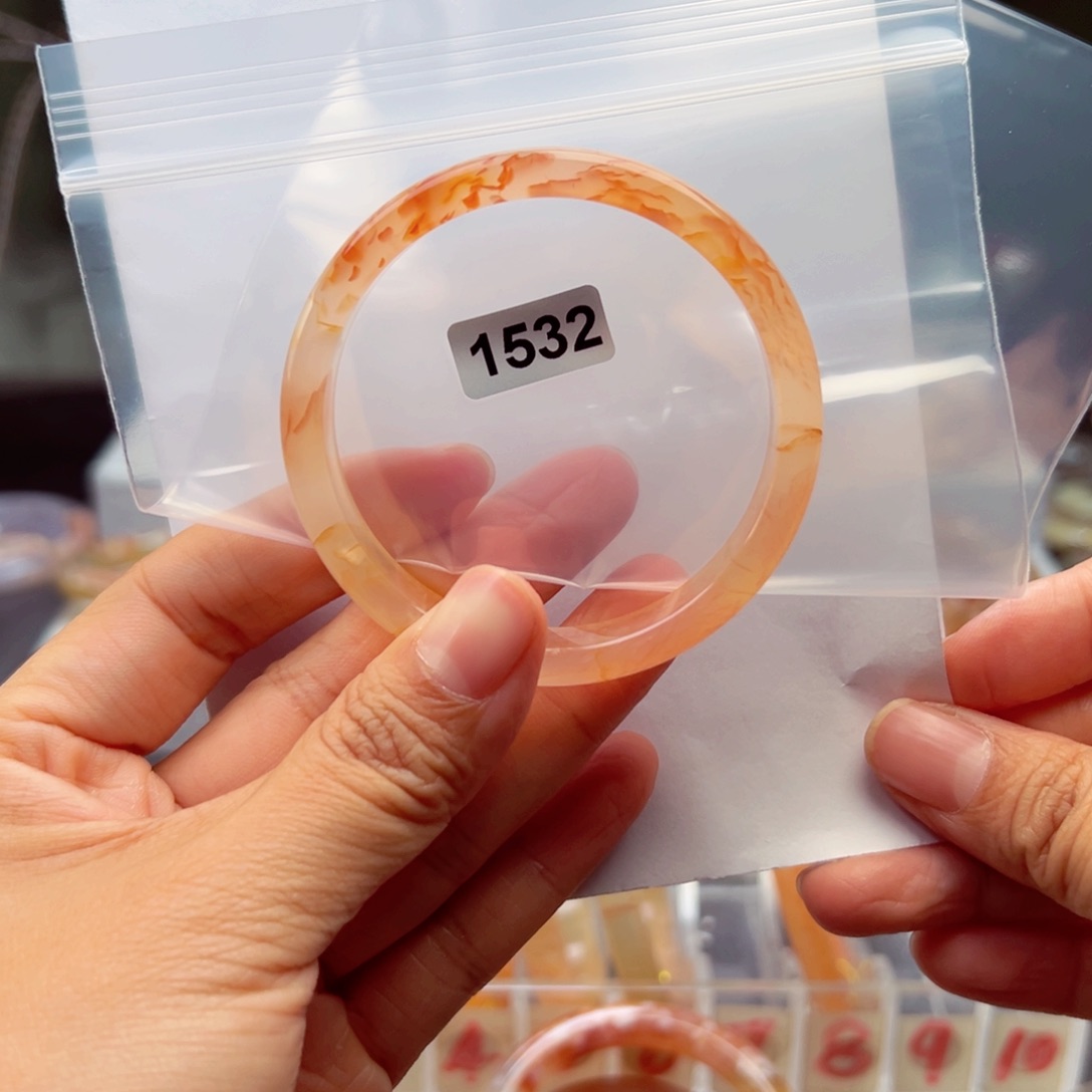 玛瑙/玉髓手镯未镶嵌?*生