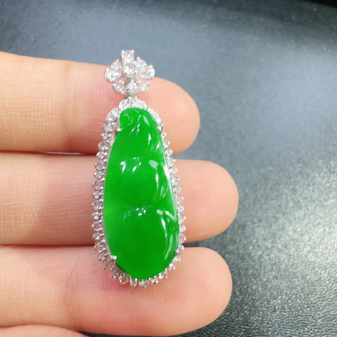 翡翠吊坠(不含链)18K金镶嵌