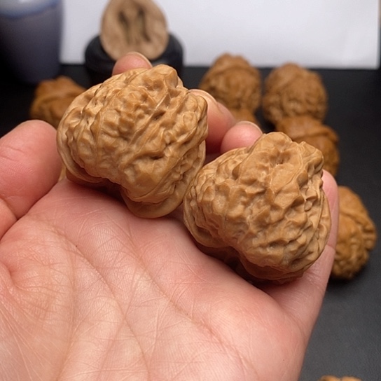 核桃37蛤蟆头。   