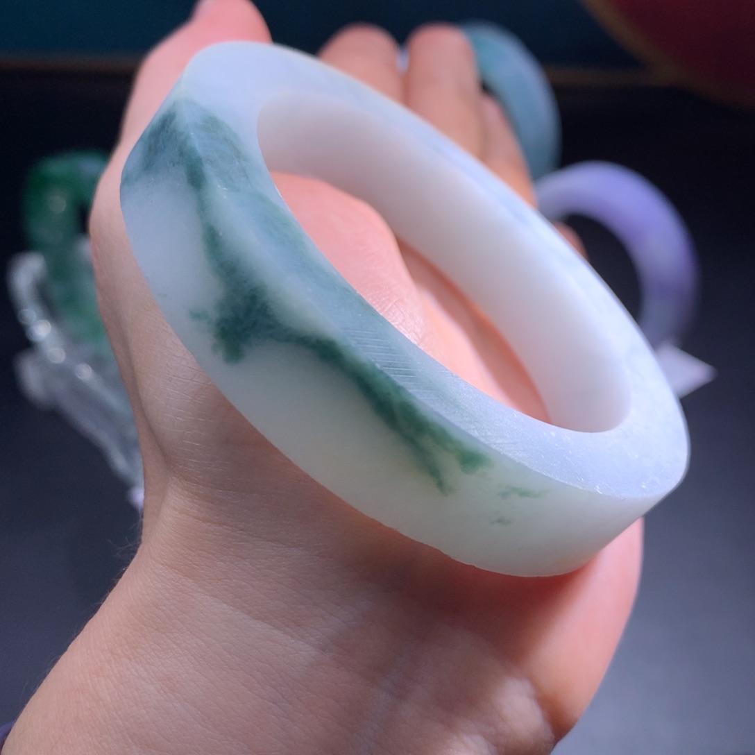 未镶嵌特价大漏冰润飘花定制翡翠