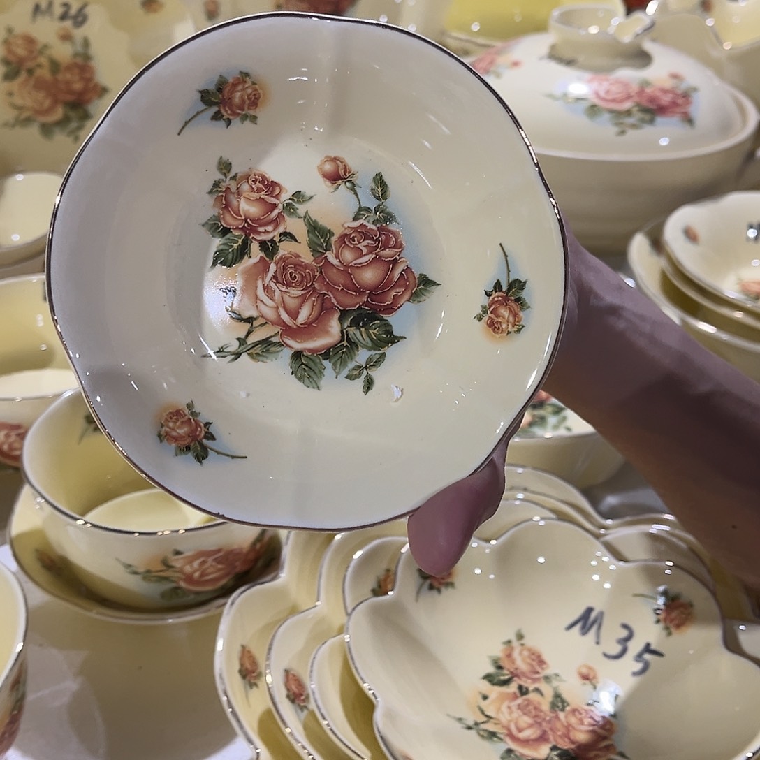 星博汇陶瓷有限公司4个