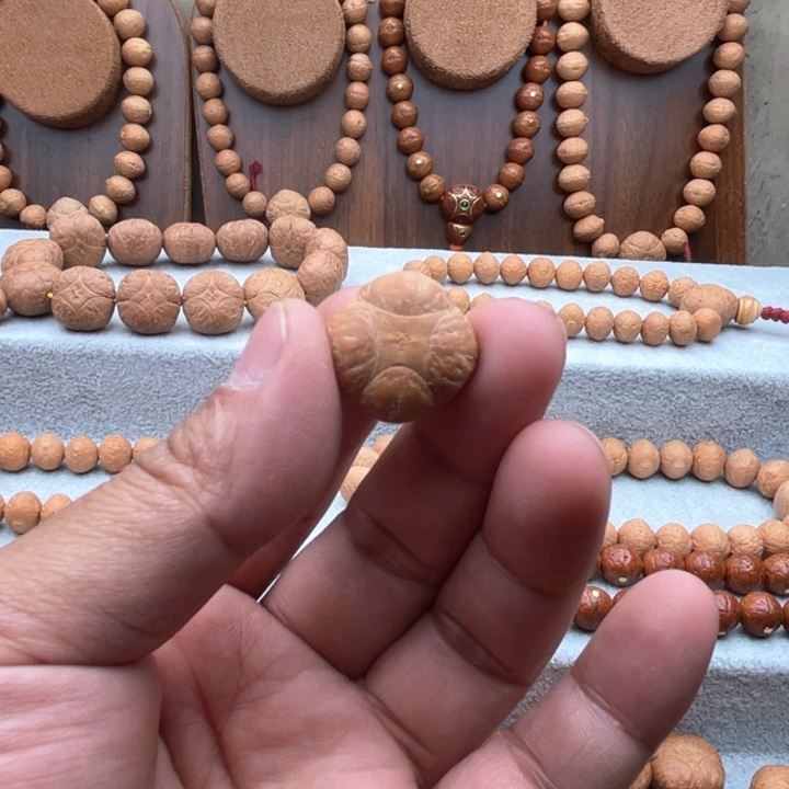 凤眼菩提手串随**。麒麟