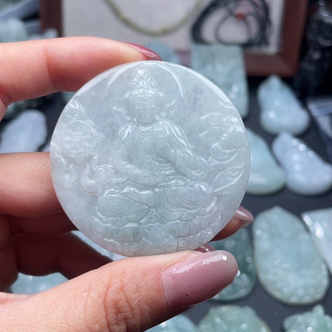 翡翠未镶嵌颈饰翡翠