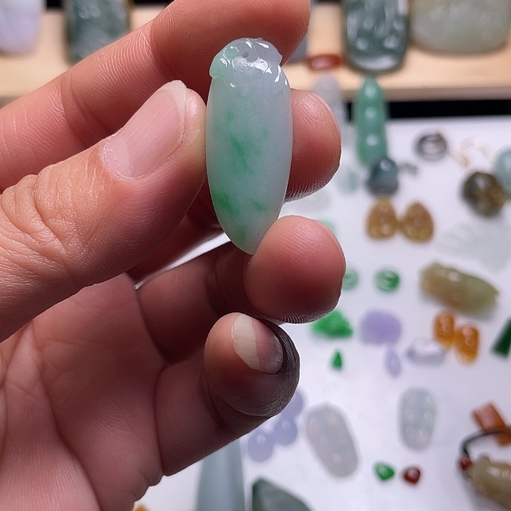 定制翡翠未镶嵌绿福瓜