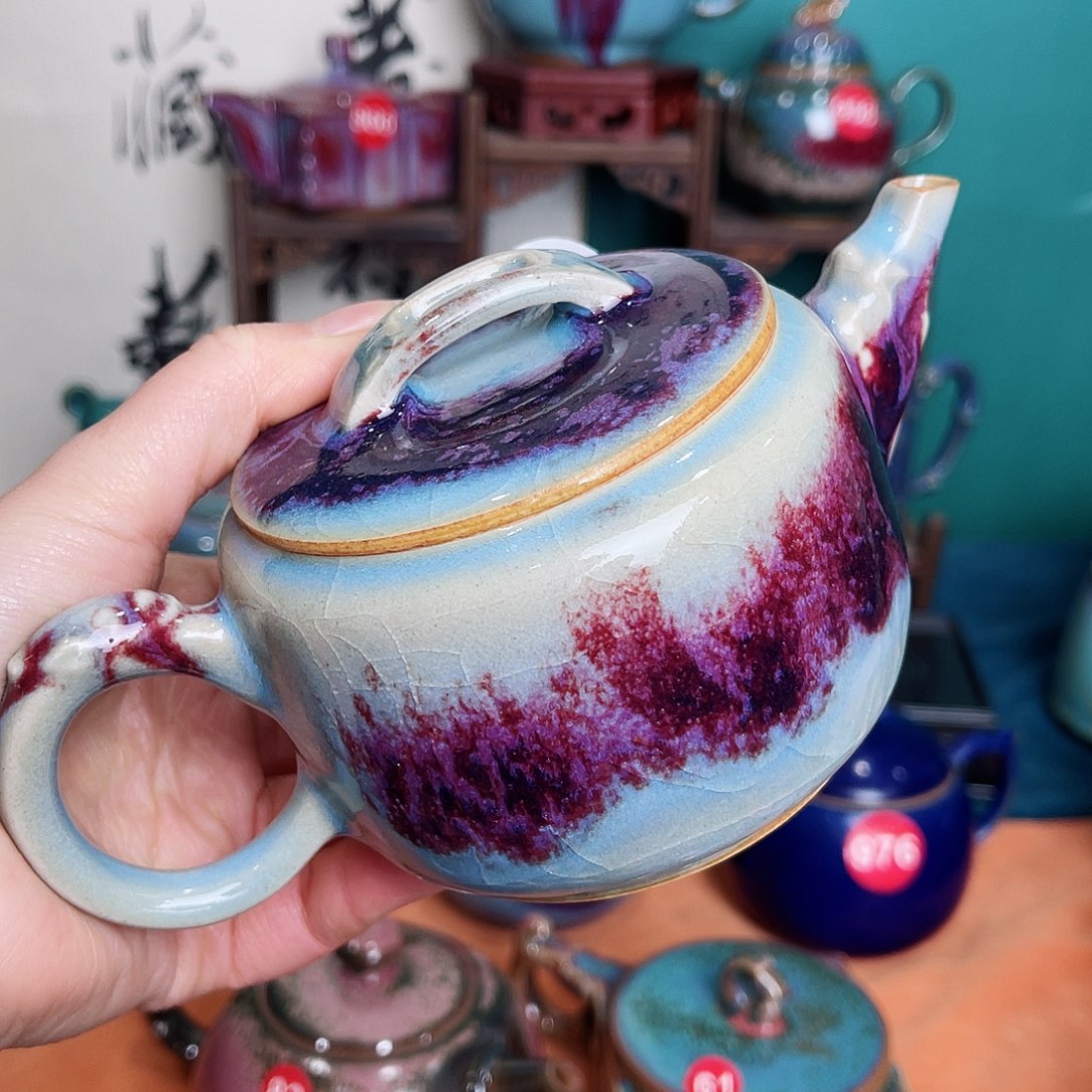 壶风**顺钧瓷艺术作品壶