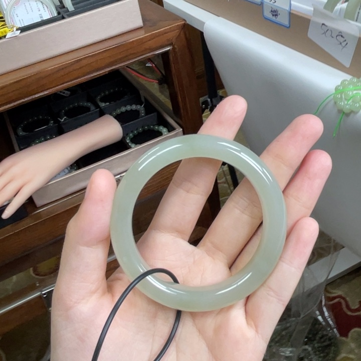 和田玉未镶嵌手镯53