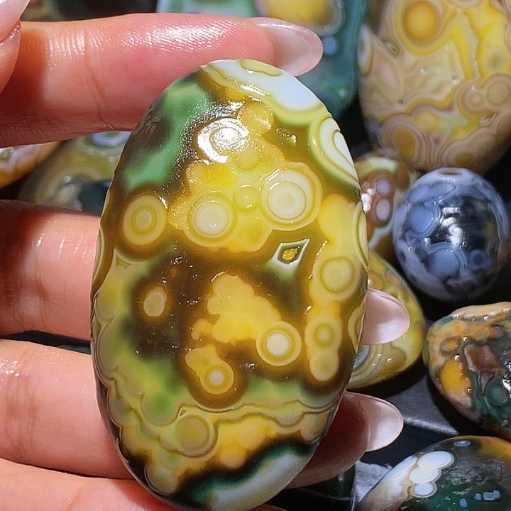 玛瑙/玉髓未镶嵌珠宝奇石92