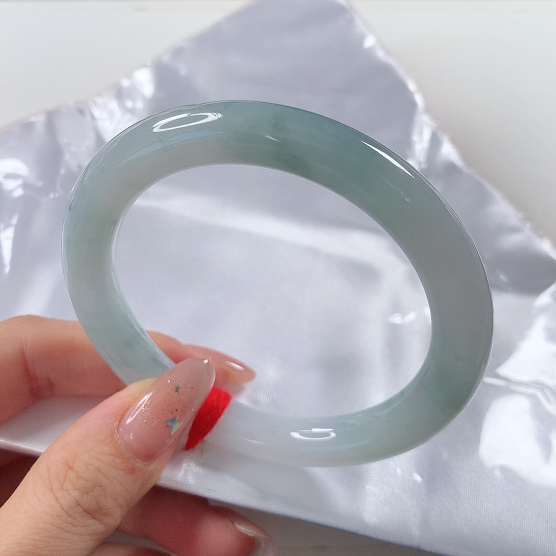 翡翠手镯未镶嵌淼 圆条