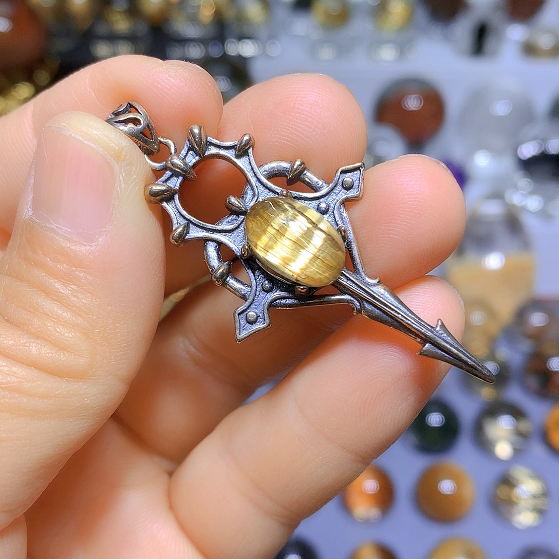 水晶吊坠银S925镶嵌天然水晶