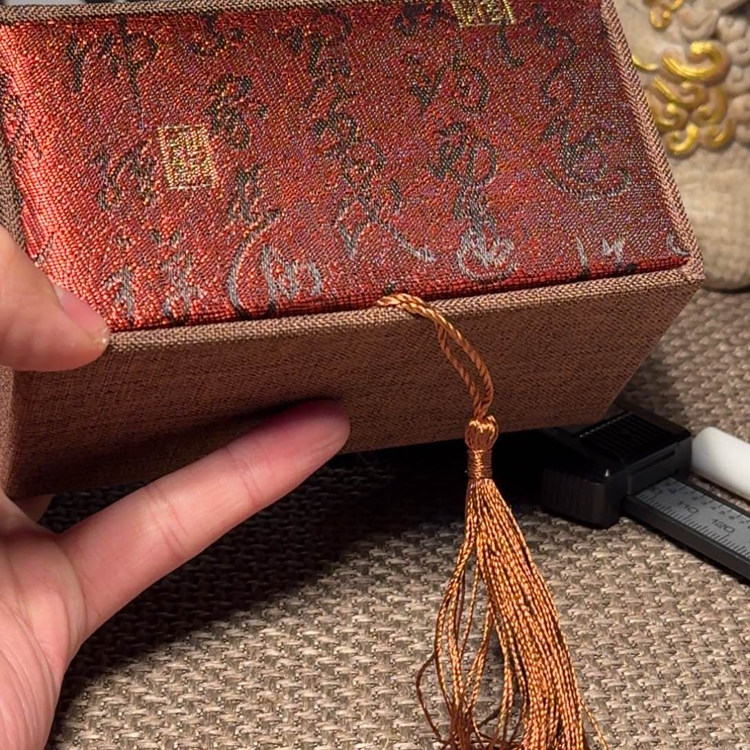 陈***啊吊坠文玩核桃他欲罢不能激励举槌