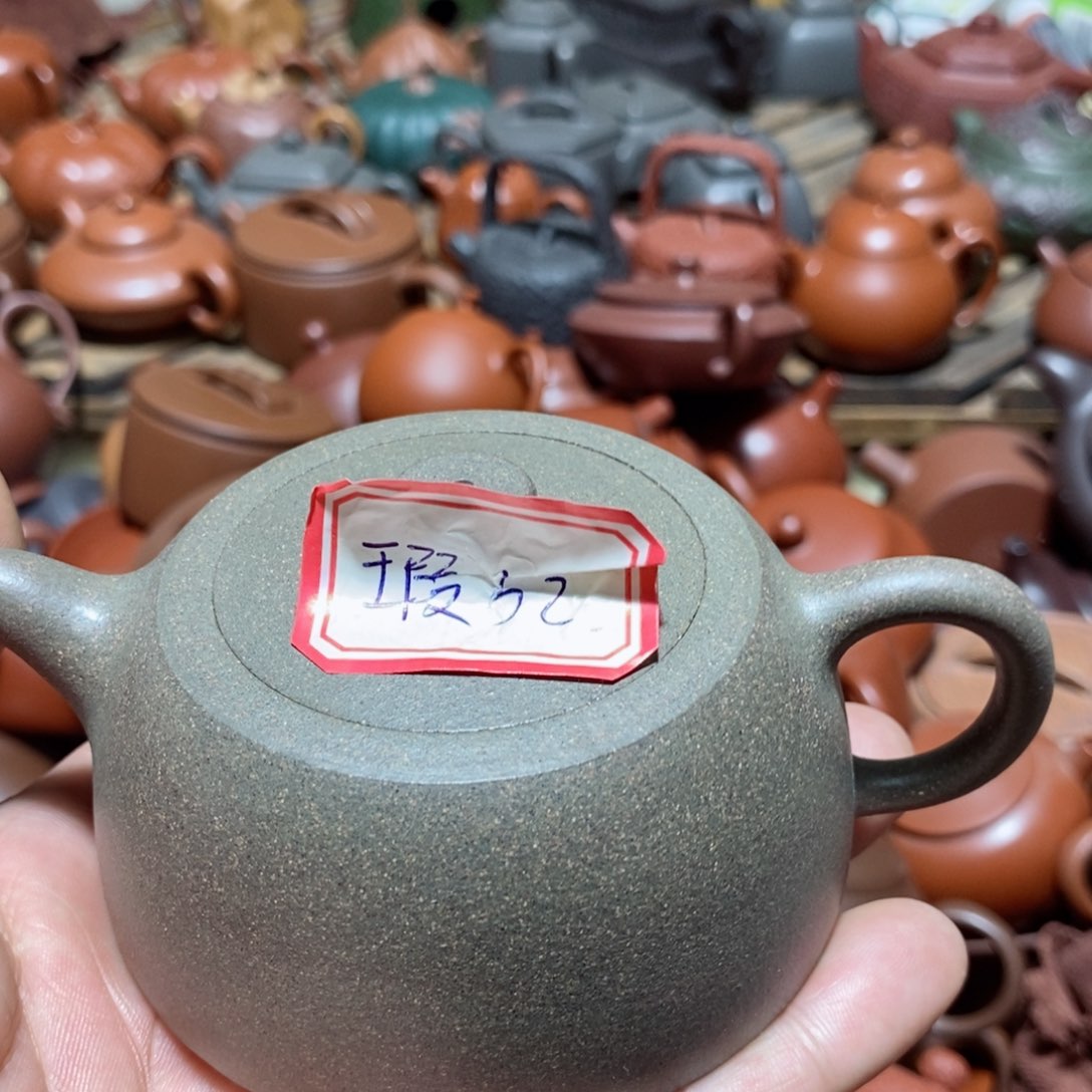 紫砂茶壶欢迎各位光临惠顾
