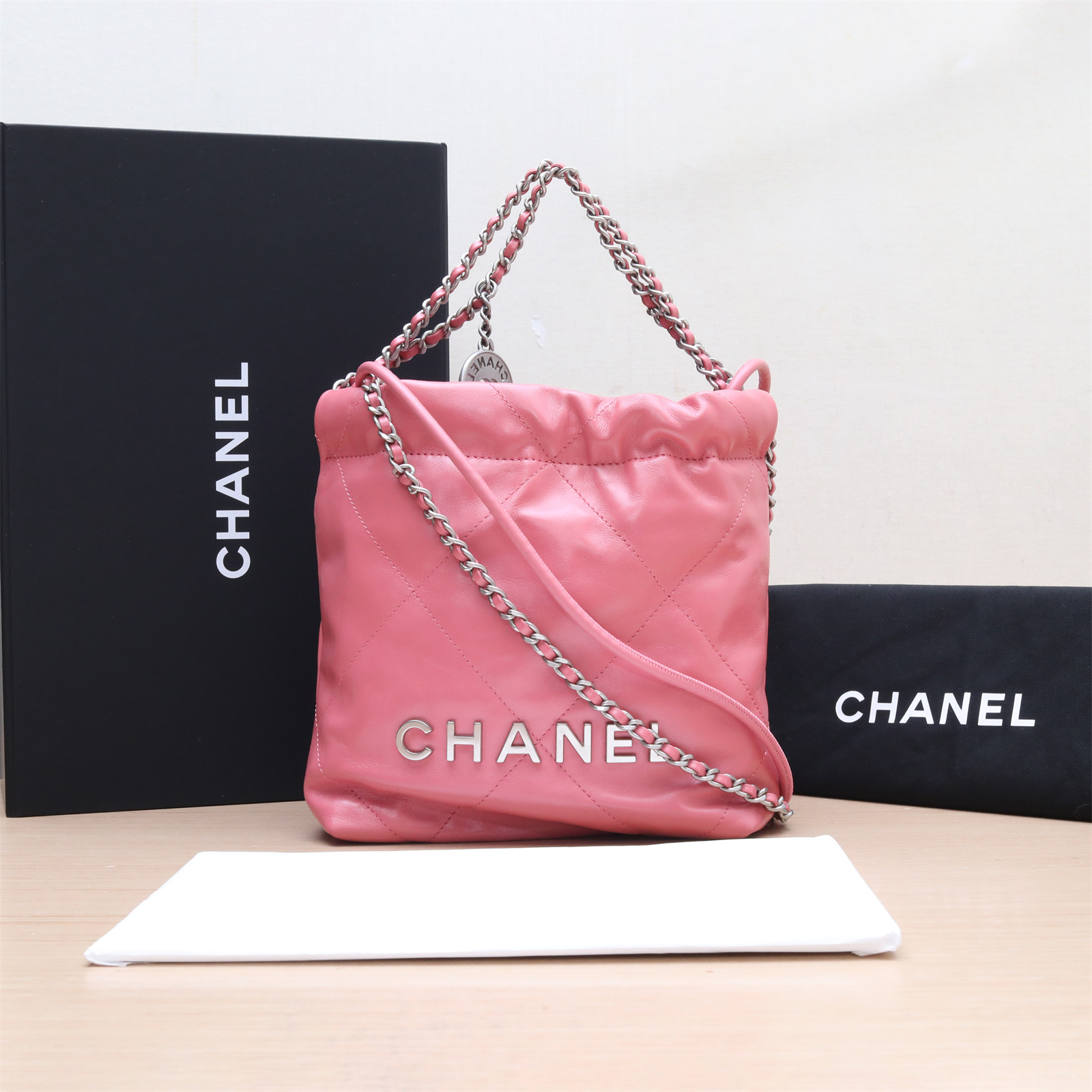 95新 Chanel/香奈儿 小花黑黑22Bag Tote托特包 Mini 粉色 芯片