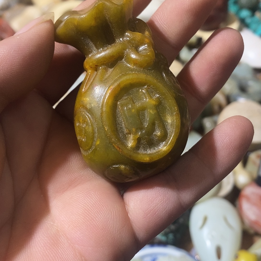 和田玉（糖玉）未镶嵌挂件