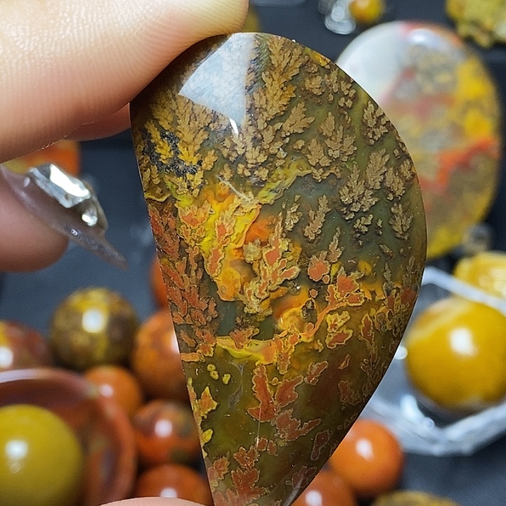 玛瑙/玉髓未镶嵌战国红